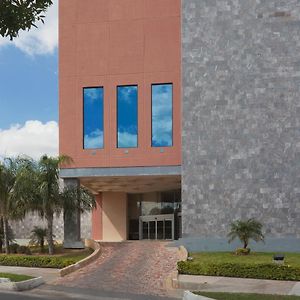 Best Western Plus Nuevo Laredo Inn & Suites